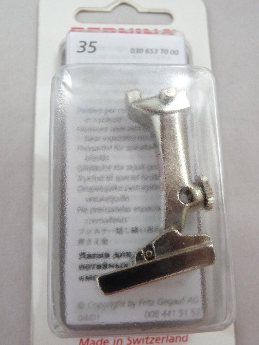 Bernina sewing machine presser foot No 35 invisible zipper